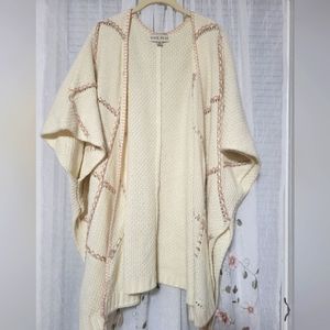 2/$35 Knox Rose Poncho Sweater Women Medium Ivory Knit Braid Open Cardigan Wrap